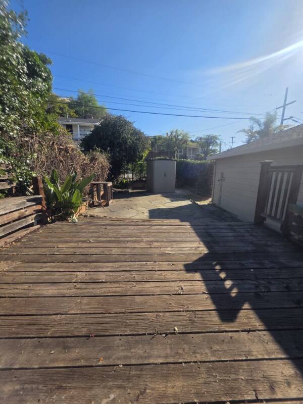 Building Photo - 17xxx Ehle St