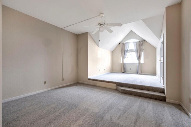 Building Photo - 3421 El Camino Real