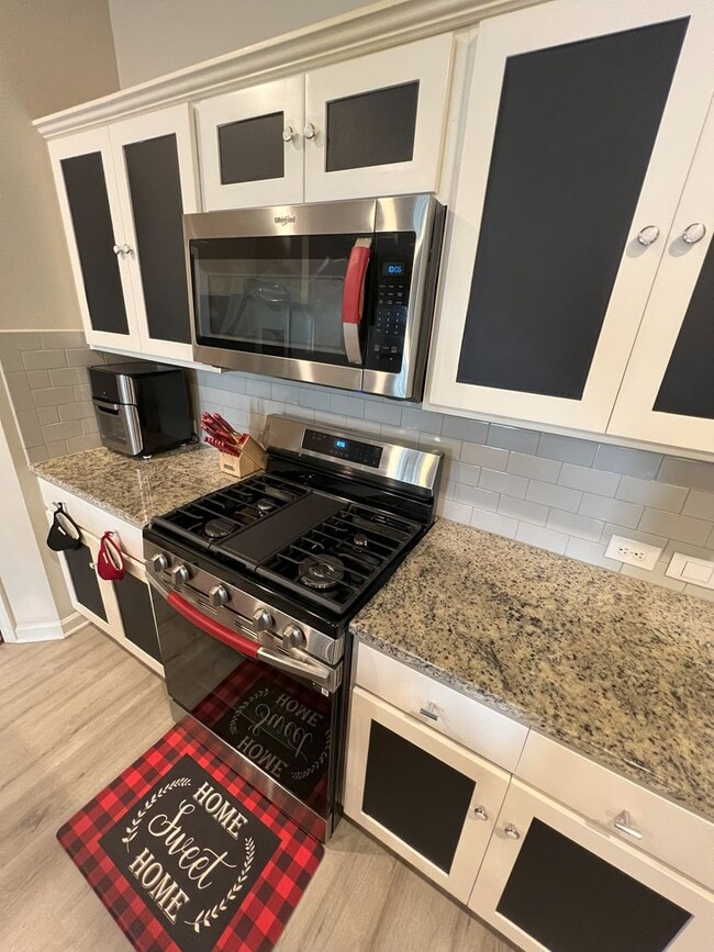 Building Photo - Stunning 4-Bedroom Home in Zachary's Mirav...