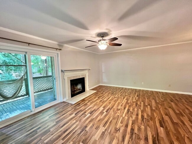 Building Photo - Charming Two-Story 2BD, 2.5BA Raleigh Town...