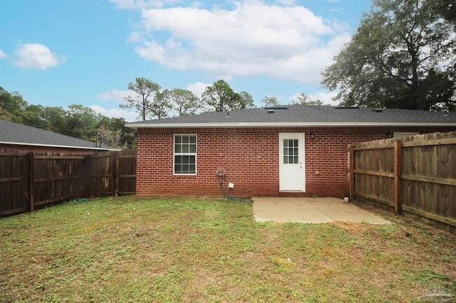 Building Photo - 6845 Roundup Ln