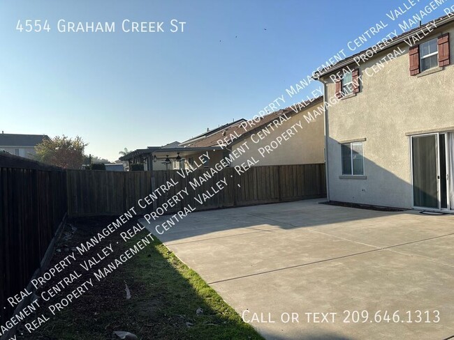 Building Photo - Gorgeous Stockton 4 Bedroom  3 Bathroom Home