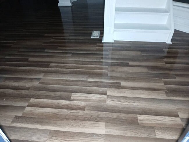 Building Photo - Spacious & Affordable Home In Lima!