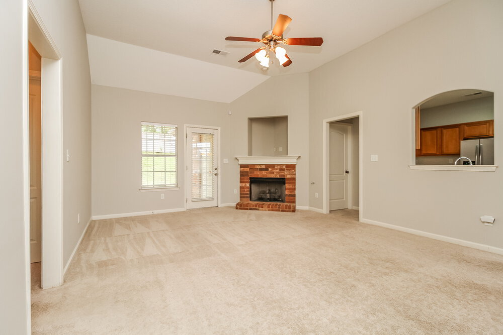 Building Photo - 10237 Hamilton View Dr