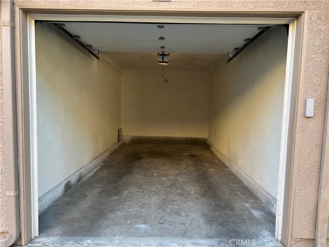 Building Photo - 24480 Mozer Dr