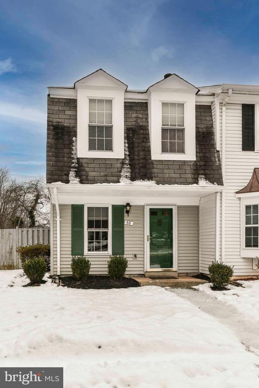 Building Photo - 60 Benton Ct