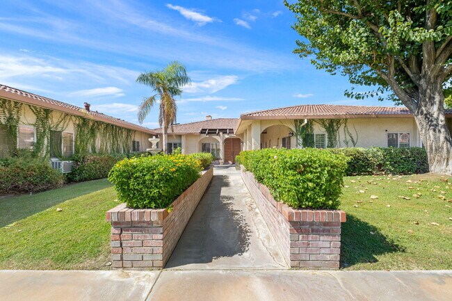 Building Photo - 72056 Palm Haven Dr
