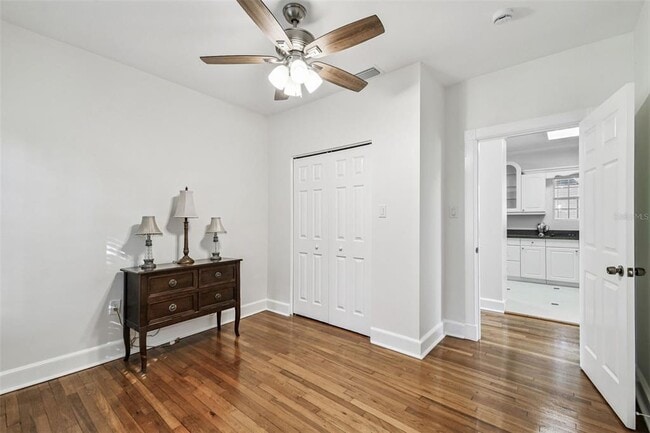 Building Photo - 2908 W San Isidro St