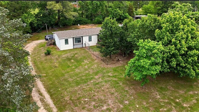 Building Photo - 4 Bedroom in Sabine ISD on 1.09 acres