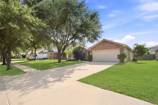 Building Photo - 14631 Hazy Ridge Ln