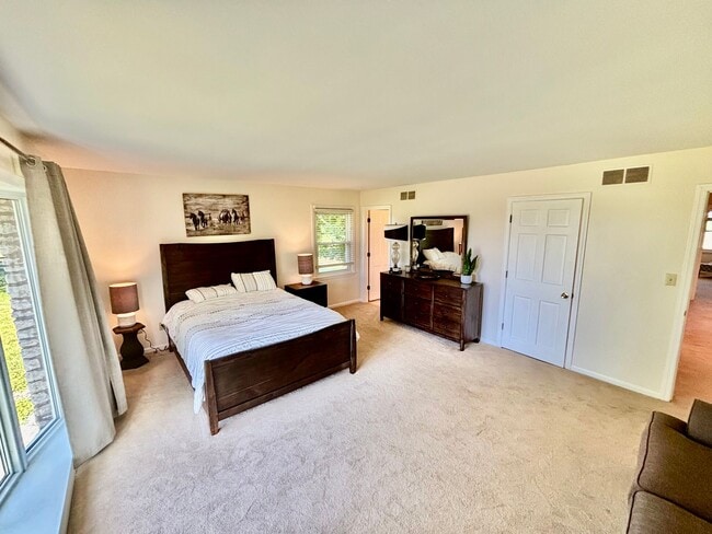 Building Photo - Escape to Luxury: Your Private Oasis on a ...