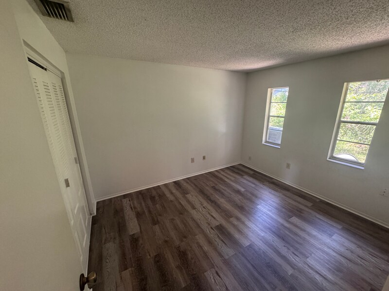 Building Photo - 7403 Mead Dr