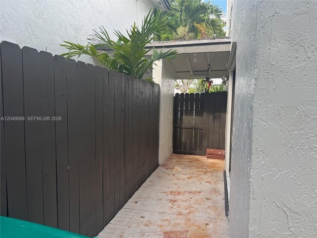 Building Photo - 15054 SW 127th Pl