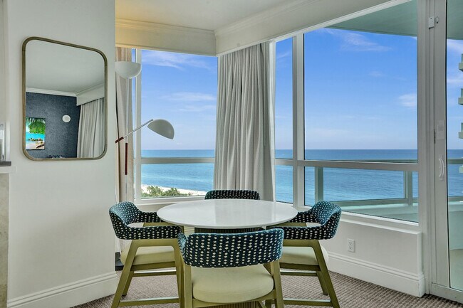 Building Photo - 4401 Collins Ave