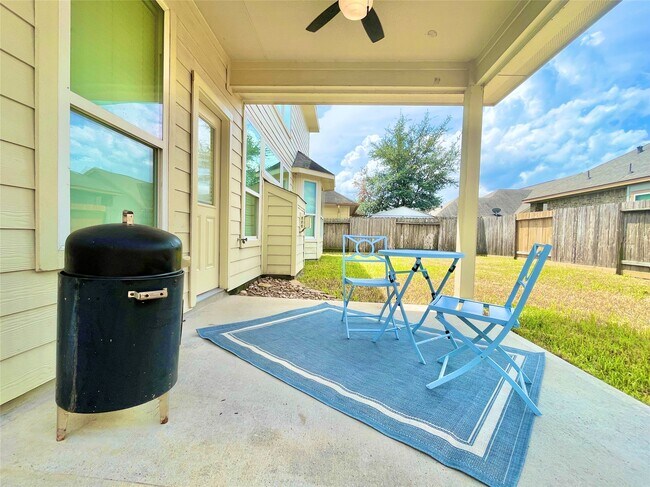 Building Photo - 30743 Gardenia Trace Dr