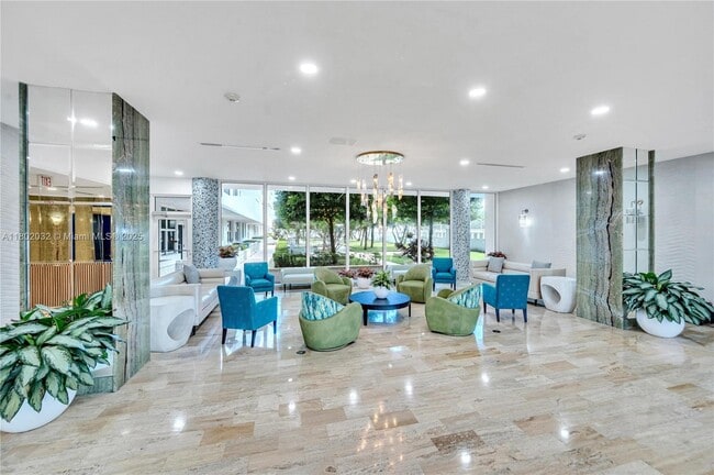 Building Photo - 4747 Collins Ave