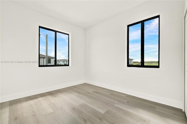 Building Photo - 34520 SW 191st Ct