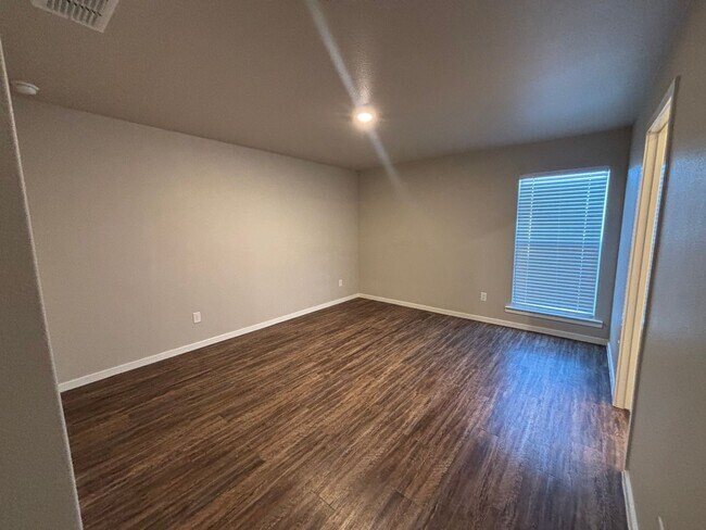 Building Photo - Get Rental In Upland West Available