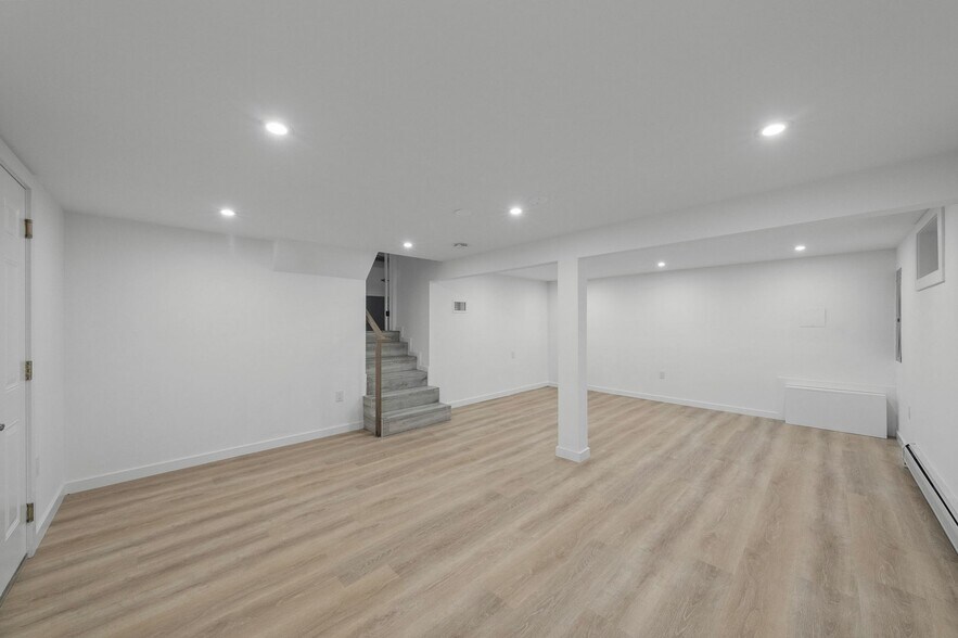 Building Photo - 1148 16th St
