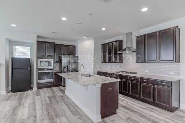 Building Photo - 1101 Premier Key Dr