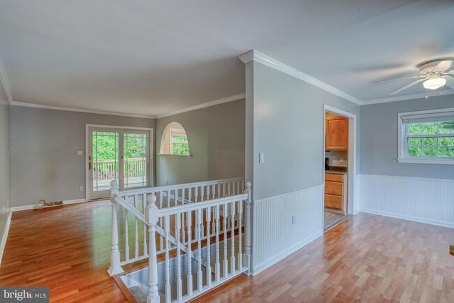 Building Photo - 124 Hilldale Ct
