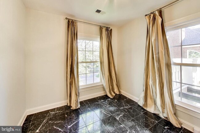 Building Photo - 7806 Fox Gate Ct