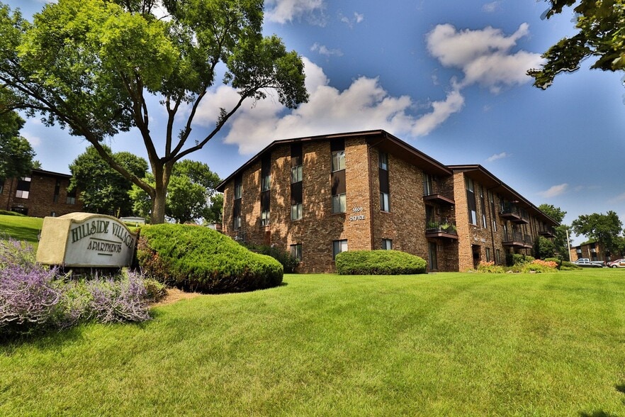 Primary Photo - Hillside Village Apartments