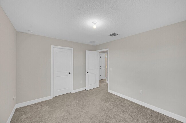 Building Photo - 4995 Cavelletti Rd