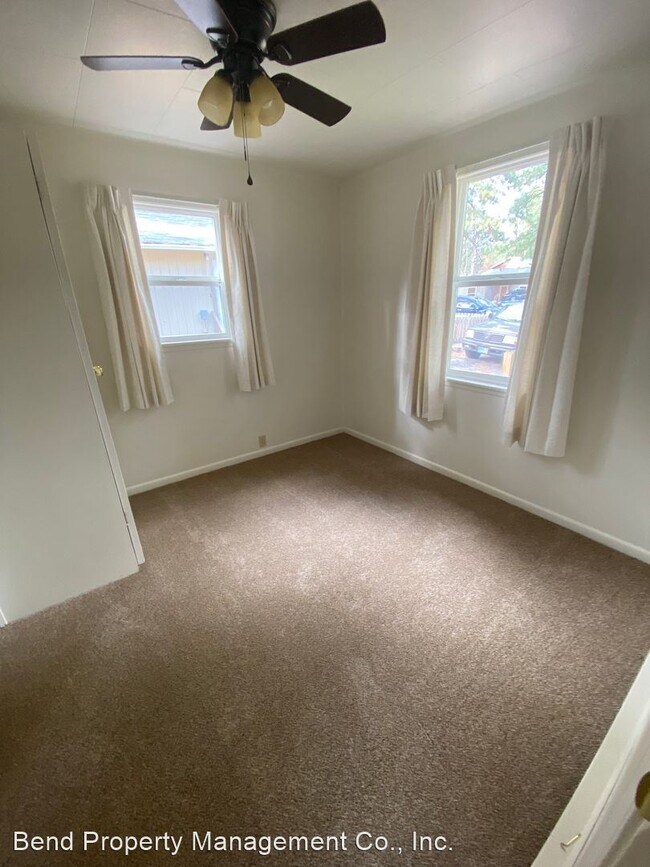 Building Photo - 3 br, 1 bath House - 1459 NW Kingston