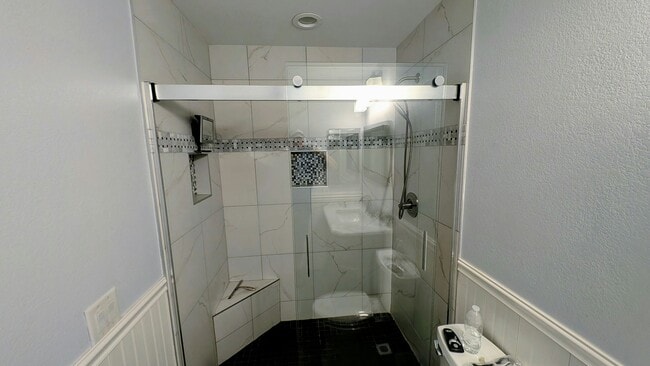 Building Photo - 10140 Palm Glen Dr