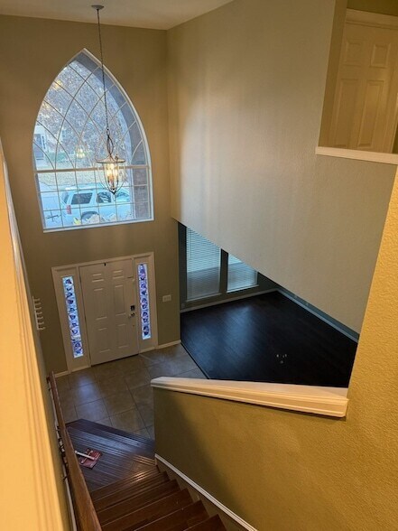 Building Photo - 2828 Cedar Ridge Ln