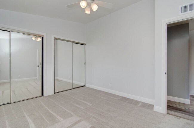 Building Photo - 980 Presidio Dr