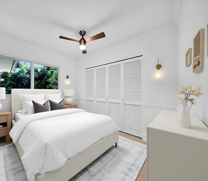 Building Photo - 4000 Alhambra Cir