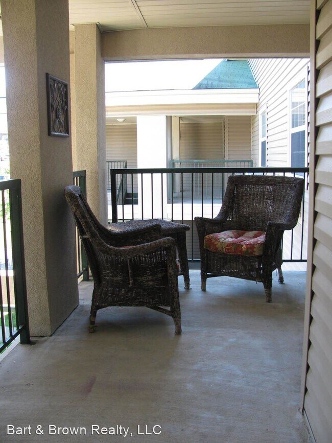 Building Photo - 110 W Rockford Dr