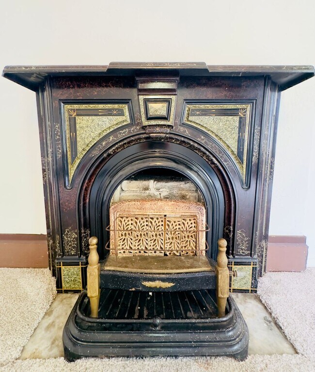 Building Photo - 190 W K St