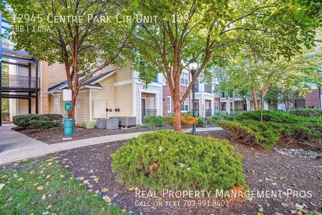 Building Photo - 12945 Centre Park Cir