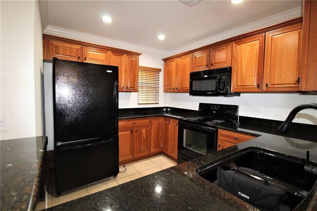Building Photo - 8839 White Sage Loop