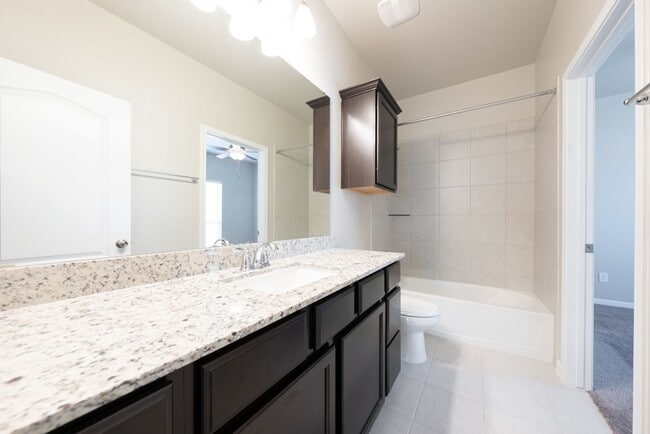 Building Photo - Charming 4 Bedroom Home in Troy – Ideal Lo...