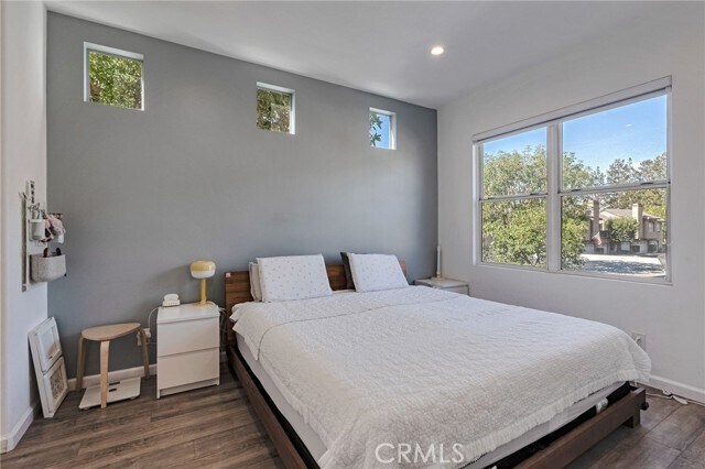 Building Photo - 922 S Country Glen Way