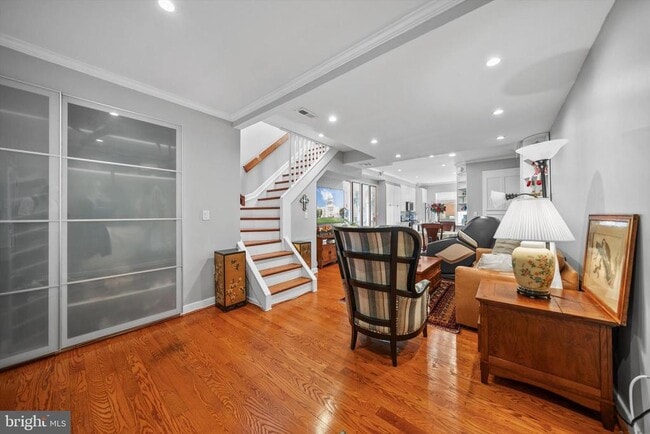 Building Photo - 211 F St NE