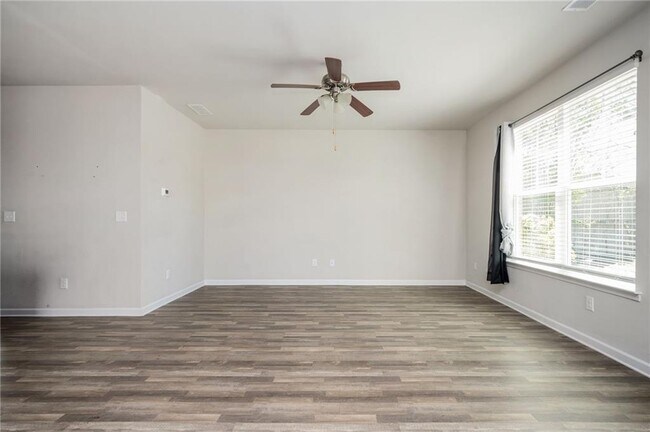 Building Photo - 1611 Meadow Crossing