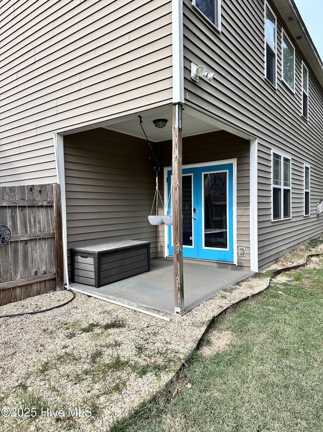 Building Photo - 109 Pennington St