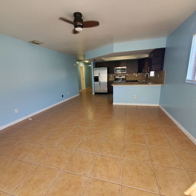 Building Photo - 419/421 Hancock Bridge Parkway