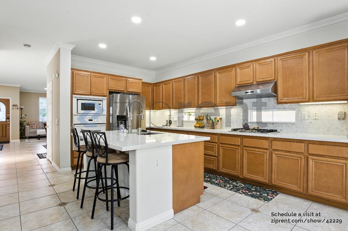 Building Photo - 7956 Barnstormer Ct