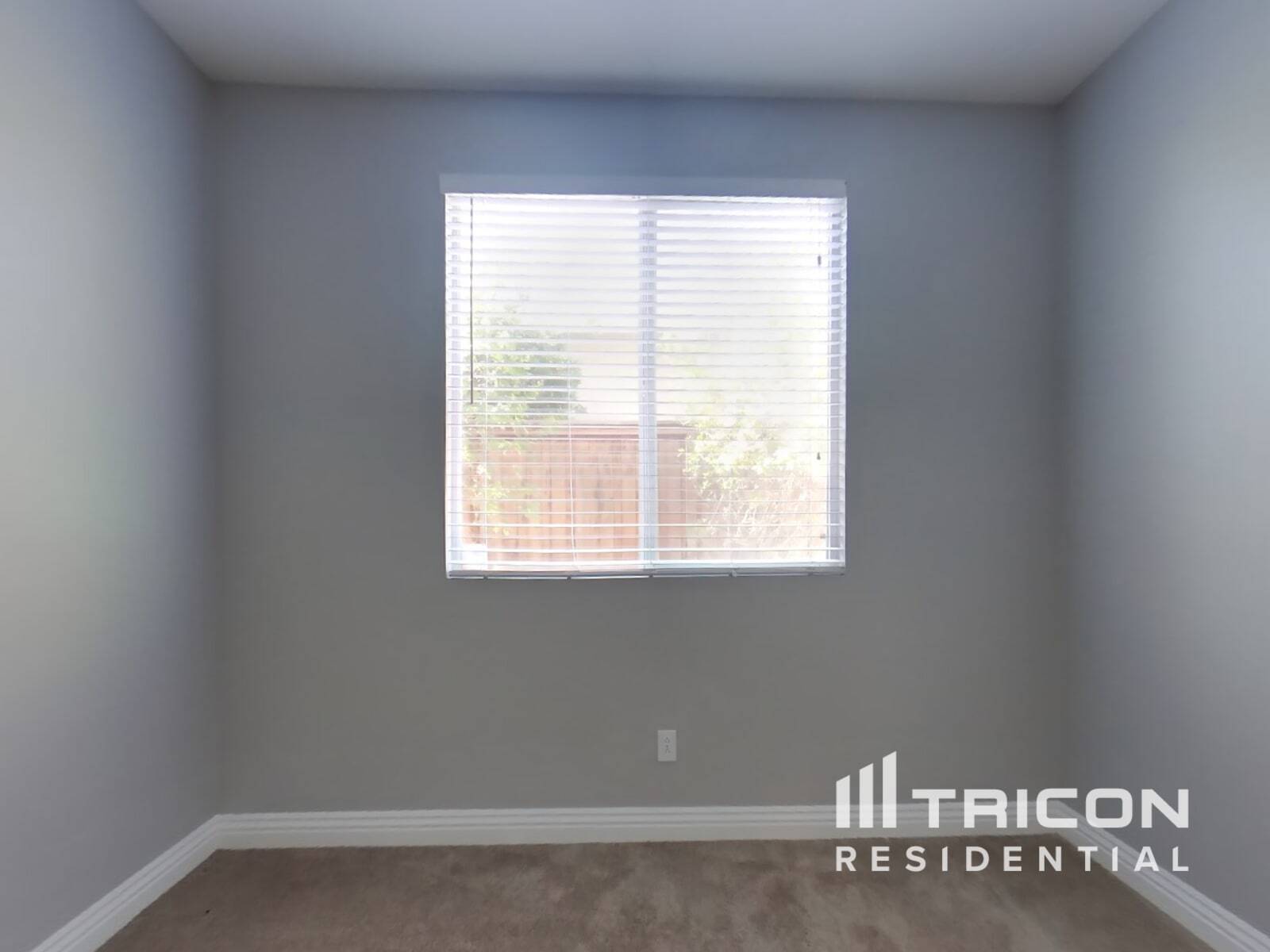 Building Photo - 43756 Alcoba Dr
