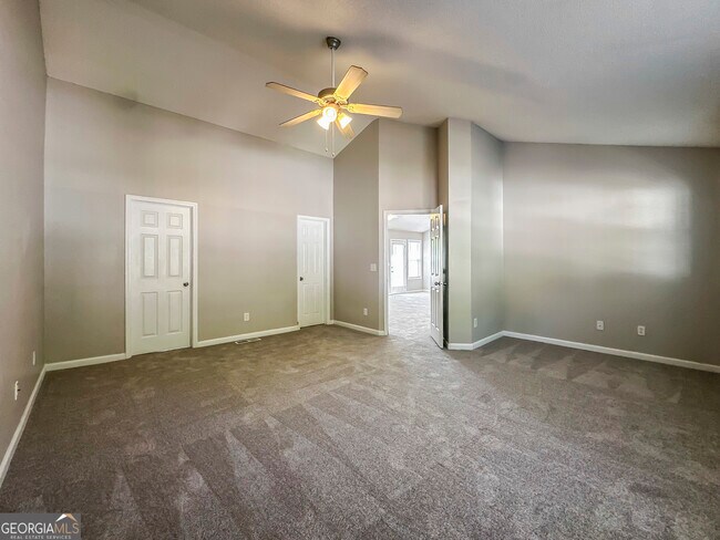 Building Photo - 90 Greystone Cir
