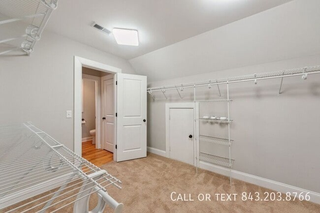 Building Photo - 2038 Shields Ln