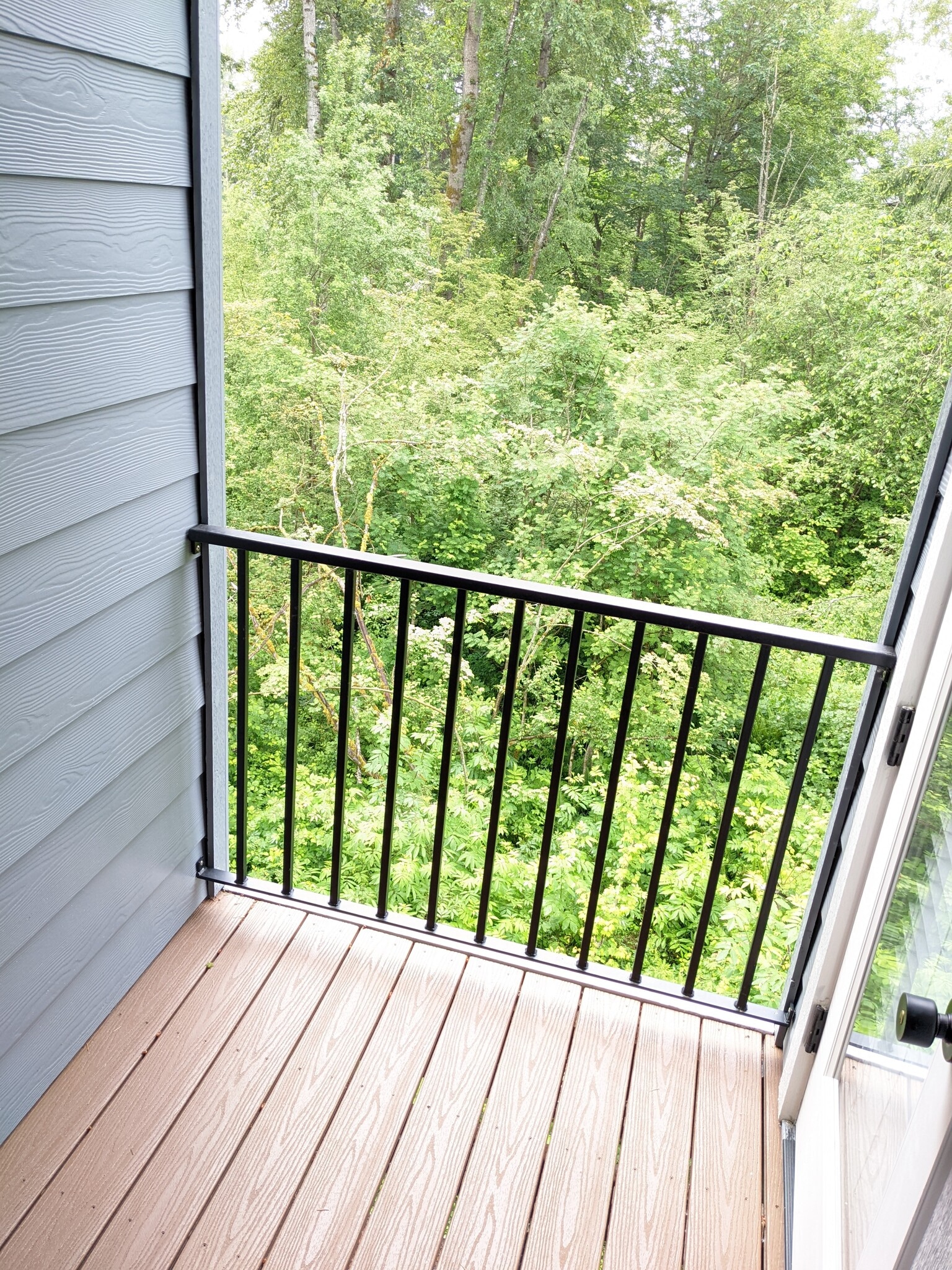 Building Photo - 13717 Admiralty Way