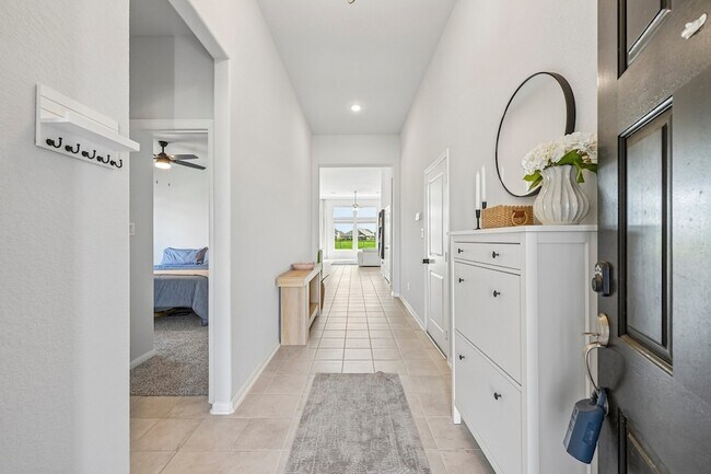 Building Photo - 409 Chardonnay Dr