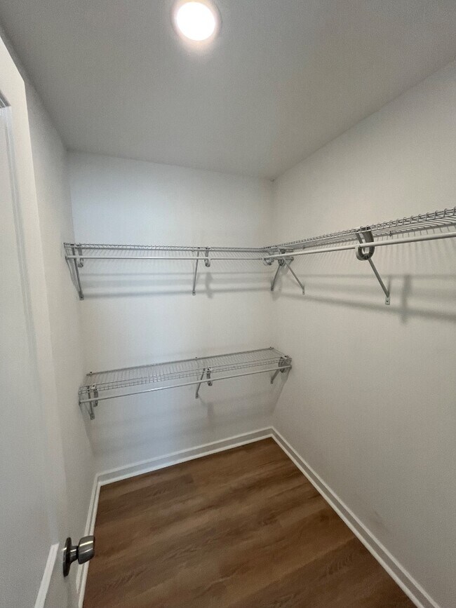 Building Photo - 1817 Newcastle St